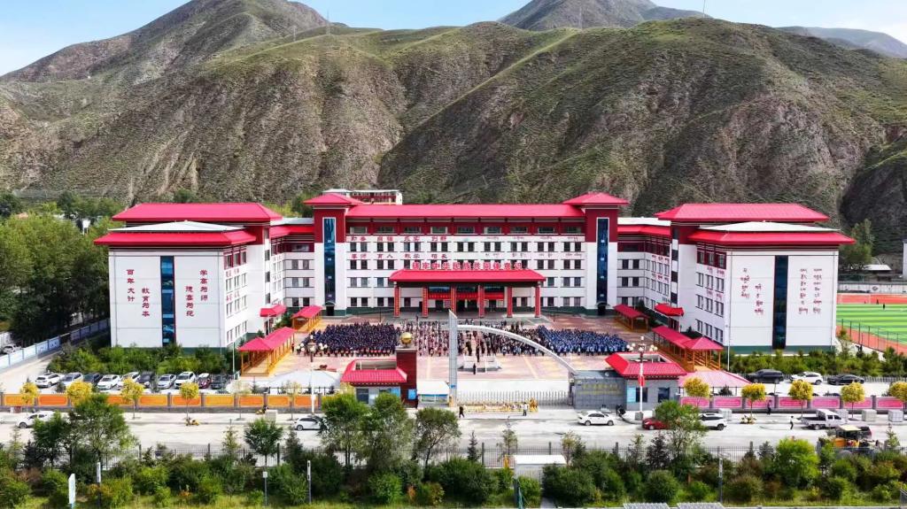 津夏同心 教育筑梦——天津南开区第三批“组团式”教育帮扶团队