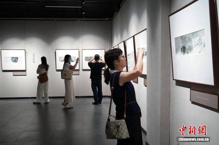 “烽火史诗”展出艺术家赵奇70余件抗战题材绘画力作